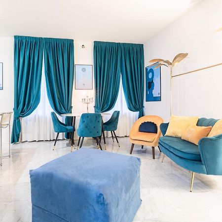 Monte Napoleone Split-Level Terrace Apartment - Top Collection Milan Extérieur photo