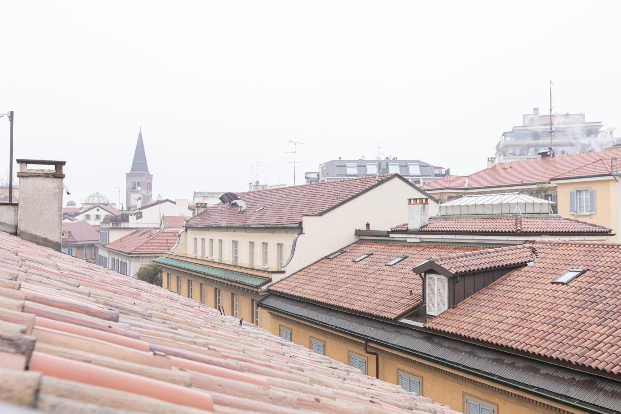 Monte Napoleone Split-Level Terrace Apartment - Top Collection Milan Extérieur photo