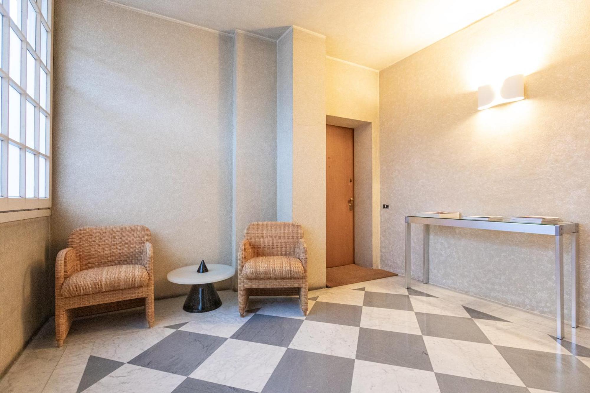 Monte Napoleone Split-Level Terrace Apartment - Top Collection Milan Extérieur photo